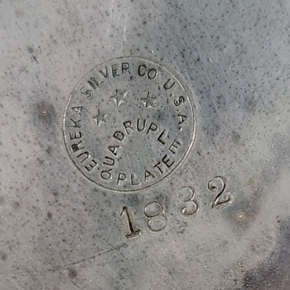 🫗Antique Eureka Quadruple Silver-Plated Engraved Pitcher – "B" Monogram Amazing - Picture 12 of 16